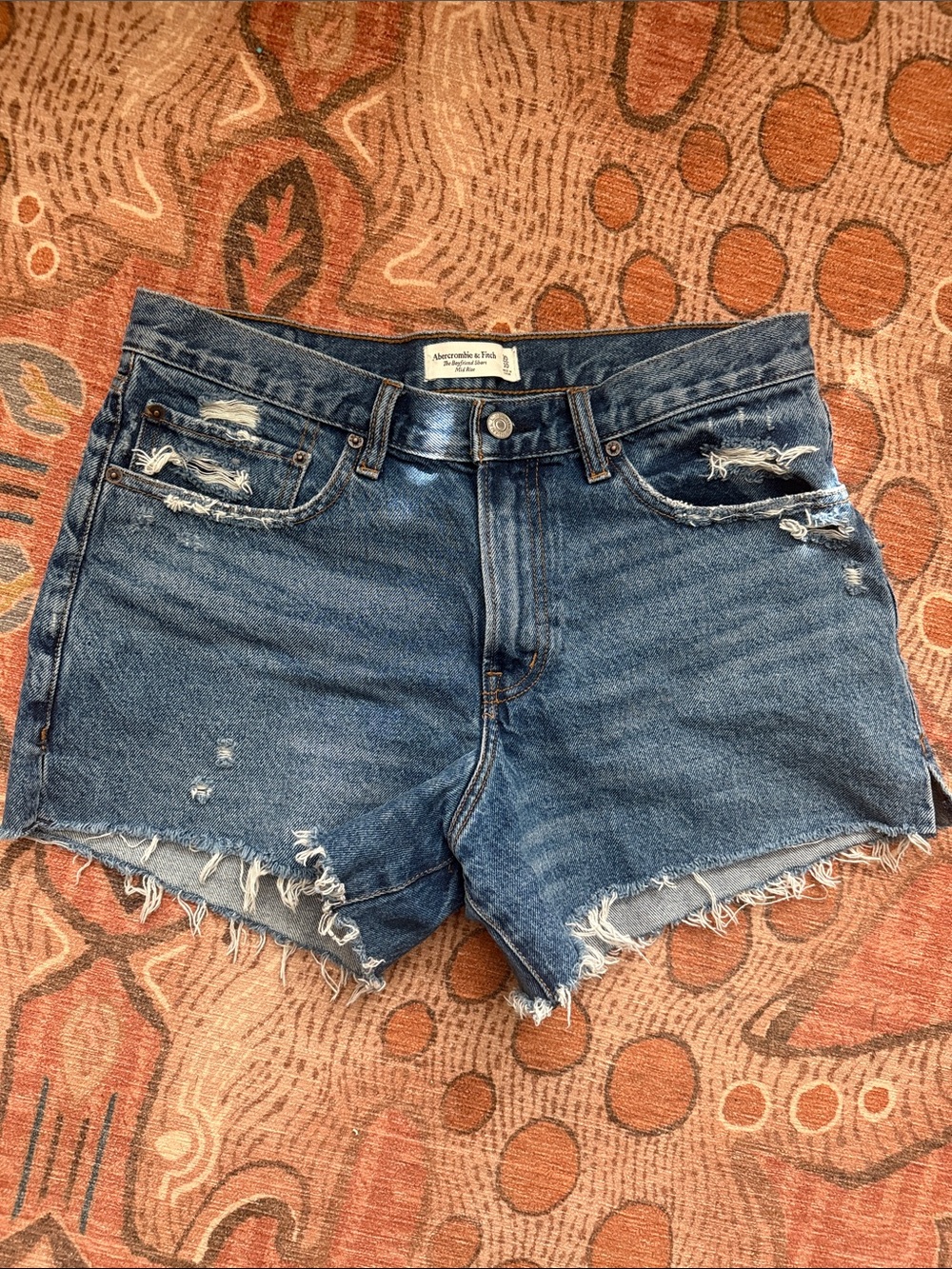 Abercrombie & Fitch The Boyfriend Mid Rise Distressed Denim Shorts Size 30/10